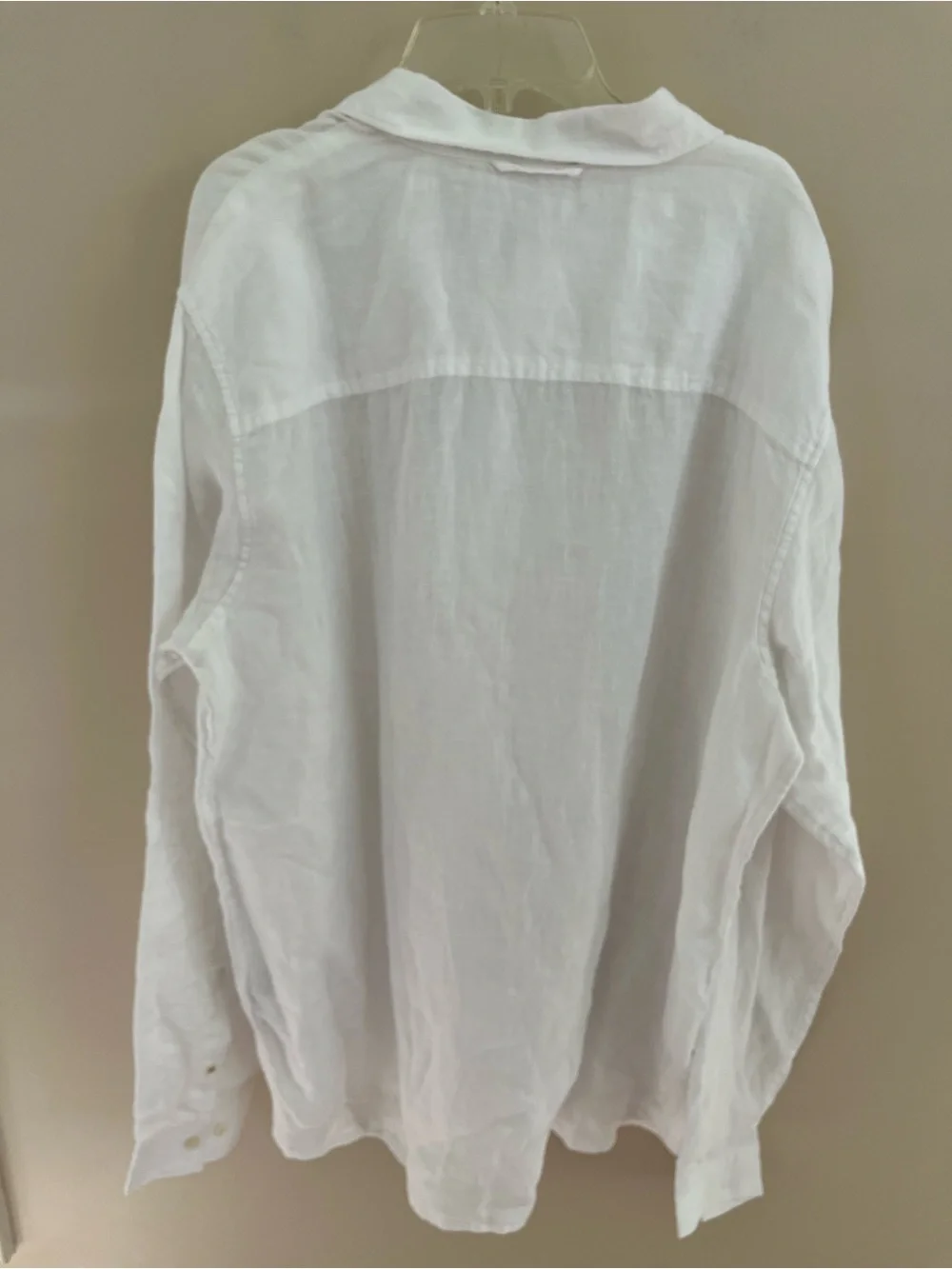 NWT-Men’s Banana Republic White Linen Shirt, Large